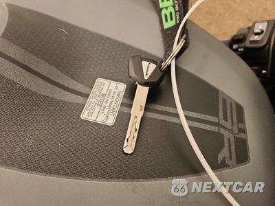 Zdjęcie 8 z 9 samochodu: 2025 KAWASAKI ZX636 K VIN:JKBZXJJ17SA030115 - miniatura