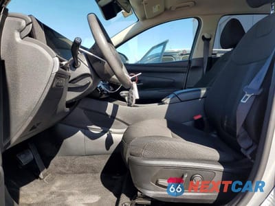 Zdjęcie 7 z 14 samochodu: 2025 HYUNDAI TUCSON SEL VIN:5NMJB3DE6SH564180 - miniatura
