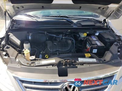 Zdjęcie 12 z 13 samochodu: 2011 VOLKSWAGEN ROUTAN S VIN:2V4RW4DG8BR714784 - miniatura