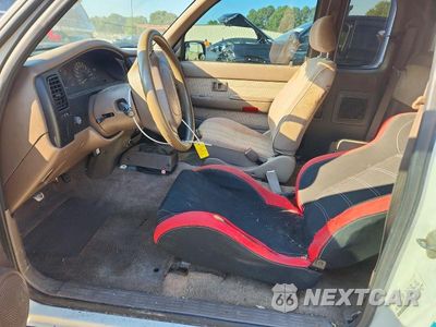 Zdjęcie 7 z 12 samochodu: 1998 TOYOTA TACOMA XTRACAB VIN:4TAVL52N4WZ164614 - miniatura