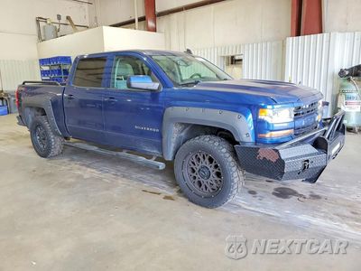 Czwarte zdjęcie samochodu z boku: 2017 CHEVROLET SILVERADO K1500 LT VIN:3GCUKREC2HG148029 - miniatura