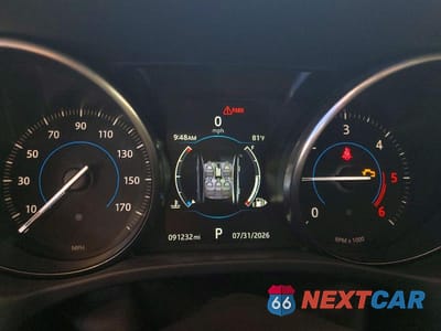 Zdjęcie 9 z 12 samochodu: 2017 JAGUAR XE PREMIUM VIN:SAJAJ4BN5HA976672 - miniatura