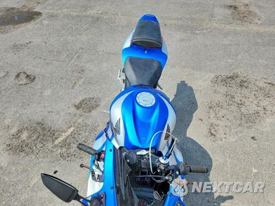 Piąte zdjęcie samochodu w środku: 2007 HONDA CBR600 RR VIN:JH2PC40057M002110 - miniatura