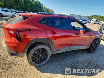 Trzecie zdjęcie samochodu z tyłu: 2024 CHEVROLET TRAX ACTIV VIN:KL77LKE27RC211569 - miniatura