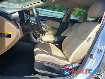 Zdjęcie 7 z 13 samochodu: 2012 HYUNDAI ELANTRA GLS VIN:KMHDH4AE3CU291209 - miniatura