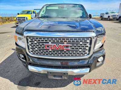 Piąte zdjęcie samochodu w środku: 2018 GMC CANYON DENALI VIN:1GTG5EEN2J1208720 - miniatura