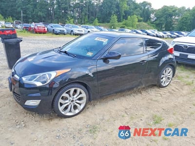 2015 HYUNDAI VELOSTER BASE KMHTC6AD1FU232290 - główne zdjęcie licytacji z USA - miniatura