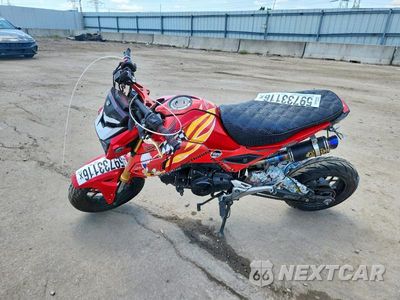 Trzecie zdjęcie samochodu z tyłu: 2018 HONDA GROM VIN:MLHJC7510J5007652 - miniatura