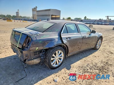Trzecie zdjęcie samochodu z tyłu: 2017 CHRYSLER 300 LIMITED VIN:2C3CCARG9HH534281 - miniatura