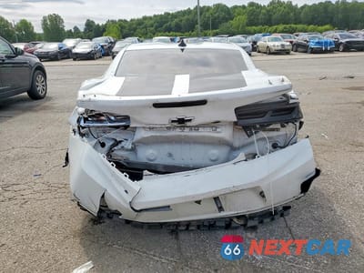 Zdjęcie 6 z 12 samochodu: 2017 CHEVROLET CAMARO LT VIN:1G1FB1RX7H0182648 - miniatura