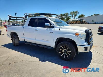 Czwarte zdjęcie samochodu z boku: 2016 TOYOTA TUNDRA DOUBLE CAB LIMITED VIN:5TFBY5F11GX505559 - miniatura