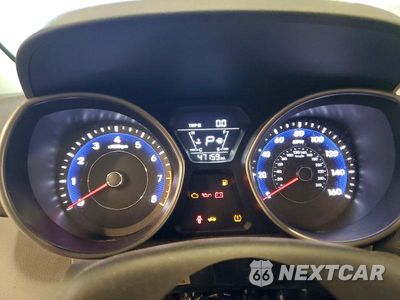 Zdjęcie 9 z 12 samochodu: 2015 HYUNDAI ELANTRA SE VIN:5NPDH4AE0FH647117 - miniatura