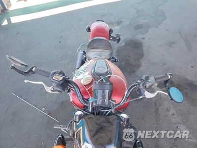 Piąte zdjęcie samochodu w środku: 2025 INDIAN MOTORCYCLE CO. SCOUT BOBBER LIMITED +TECH VIN:56KSBF765S3205082 - miniatura