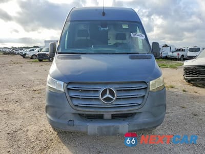 Piąte zdjęcie samochodu w środku: 2019 MERCEDES-BENZ SPRINTER 2500/3500 DELIVERY VAN VIN:WD4PF0CD9KP045823 - miniatura
