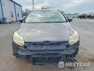Piąte zdjęcie samochodu w środku: 2014 FORD FOCUS SE VIN:1FADP3F2XEL165783 - miniatura