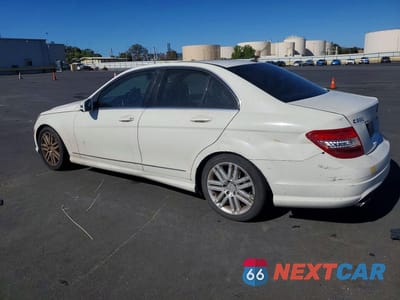 Drugie zdjęcie samochodu z przodu: 2010 MERCEDES-BENZ C 300 VIN:WDDGF5EB2AR087262 - miniatura