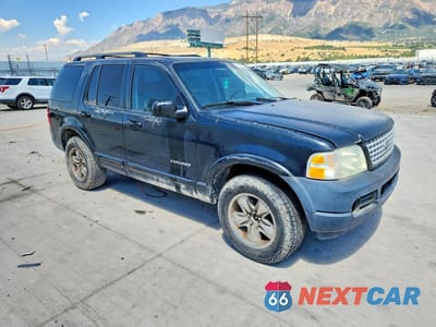 Czwarte zdjęcie samochodu z boku: 2002 FORD EXPLORER LIMITED VIN:1FMZU75W32ZB03571 - miniatura