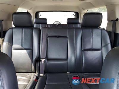 Zdjęcie 10 z 13 samochodu: 2013 GMC YUKON XL K1500 SLT VIN:1GKS2KE79DR320847 - miniatura