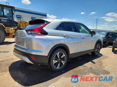 Trzecie zdjęcie samochodu z tyłu: 2026 MITSUBISHI ECLIPSE CROSS SE VIN:JA4ATWAA9TZ026497 - miniatura