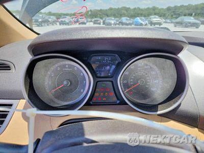 Zdjęcie 9 z 12 samochodu: 2013 HYUNDAI ELANTRA GLS VIN:KMHDH4AEXDU992718 - miniatura