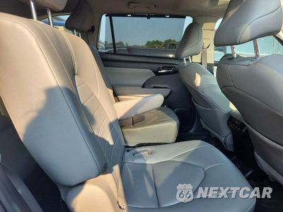 Zdjęcie 11 z 14 samochodu: 2023 TOYOTA HIGHLANDER HYBRID XLE VIN:5TDKBRCH4PS585729 - miniatura