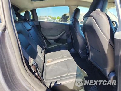 Zdjęcie 11 z 13 samochodu: 2023 TESLA MODEL Y VIN:7SAYGDEE3PA146334 - miniatura