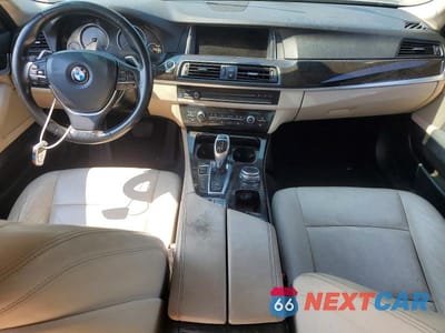 Zdjęcie 8 z 12 samochodu: 2016 BMW 528 XI VIN:WBA5A7C52GG643628 - miniatura