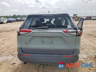 Zdjęcie 6 z 13 samochodu: 2021 TOYOTA RAV4 XLE VIN:JTMW1RFV9MD074580 - miniatura