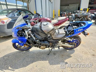 Trzecie zdjęcie samochodu z tyłu: 2002 KAWASAKI ZX1200 B VIN:JKAZX9B1X2A001810 - miniatura