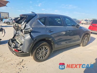 Trzecie zdjęcie samochodu z tyłu: 2022 MAZDA CX-5 PREFERRED VIN:JM3KFBCM9N1528906 - miniatura