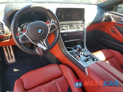 Zdjęcie 8 z 12 samochodu: 2024 BMW M8 VIN:WBSDZ0C06RCR10856 - miniatura