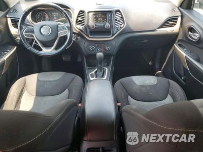 Zdjęcie 8 z 13 samochodu: 2018 JEEP CHEROKEE LATITUDE VIN:1C4PJLCXXJD527852 - miniatura
