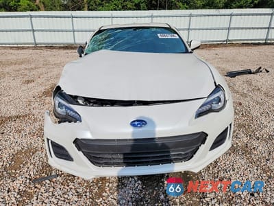 Piąte zdjęcie samochodu w środku: 2017 SUBARU BRZ 2.0 PREMIUM VIN:JF1ZCAB11H9602283 - miniatura