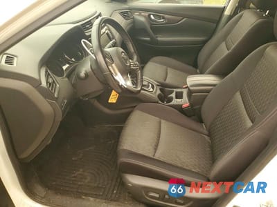 Zdjęcie 7 z 13 samochodu: 2019 NISSAN ROGUE SV VIN:JN8AT2MV1KW373100 - miniatura