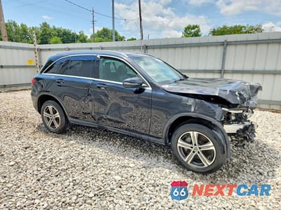 Czwarte zdjęcie samochodu z boku: 2020 MERCEDES-BENZ GLC 300 4MATIC VIN:WDC0G8EB9LF708215 - miniatura