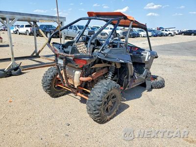 Czwarte zdjęcie samochodu z boku: 2014 POLARIS RZR UTILITY VEHICLE VIN:4XAST1EA3EB193142 - miniatura