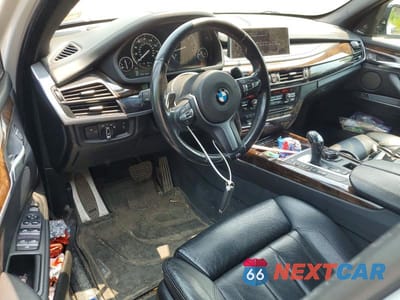 Zdjęcie 8 z 12 samochodu: 2015 BMW X5 XDRIVE50I VIN:5UXKR6C55F0J75697 - miniatura
