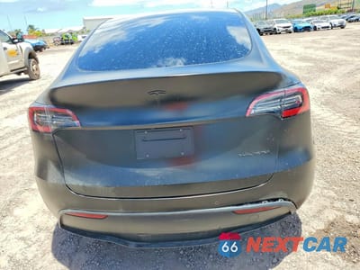 Zdjęcie 6 z 13 samochodu: 2022 TESLA MODEL Y VIN:7SAYGDEE2NF445815 - miniatura