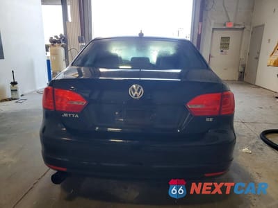 Zdjęcie 6 z 12 samochodu: 2014 VOLKSWAGEN JETTA SE VIN:3VWD17AJ9EM425927 - miniatura