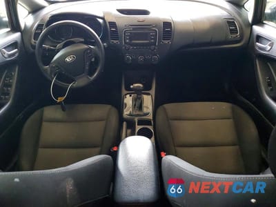 Zdjęcie 8 z 13 samochodu: 2017 KIA FORTE LX VIN:3KPFK4A79HE040443 - miniatura