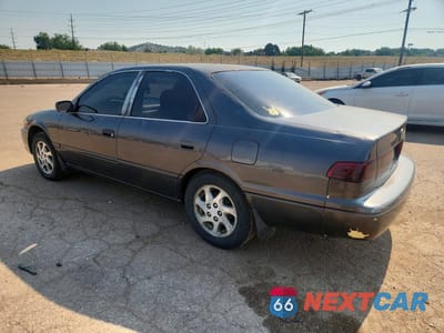 Drugie zdjęcie samochodu z przodu: 2000 TOYOTA CAMRY LE VIN:4T1BG22K7YU968661 - miniatura