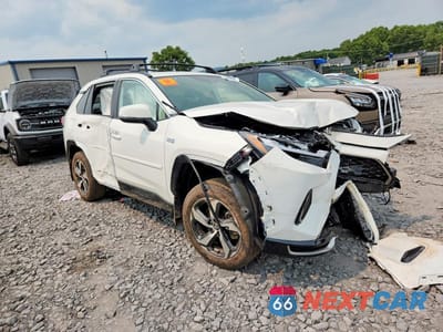 Czwarte zdjęcie samochodu z boku: 2024 TOYOTA RAV4 PRIME SE VIN:JTMAB3FVXRD234445 - miniatura