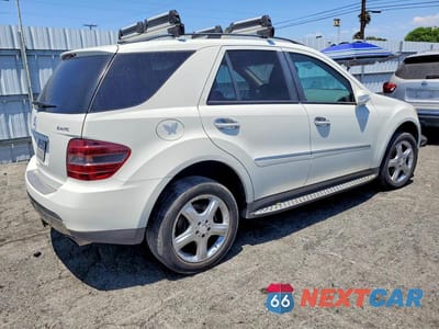 Trzecie zdjęcie samochodu z tyłu: 2008 MERCEDES-BENZ ML 350 VIN:4JGBB86E28A302881 - miniatura