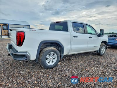 Trzecie zdjęcie samochodu z tyłu: 2024 GMC 1500 VIN:1GTUUAED0RZ348929 - miniatura