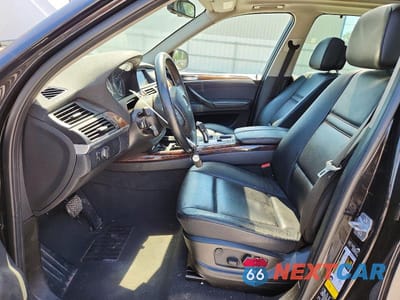 Zdjęcie 7 z 13 samochodu: 2013 BMW X5 XDRIVE35I VIN:5UXZV4C55D0B24411 - miniatura