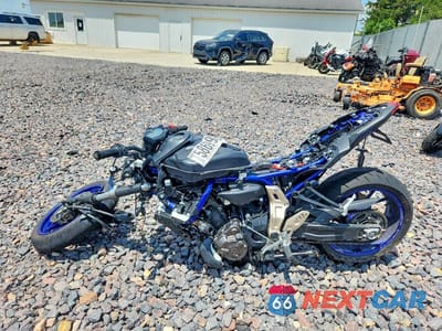 Trzecie zdjęcie samochodu z tyłu: 2016 YAMAHA FZ07 VIN:JYARM06E7GA008207 - miniatura
