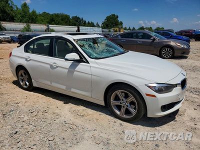 Czwarte zdjęcie samochodu z boku: 2014 BMW 320 I XDRIVE VIN:WBA3C3G55ENR25114 - miniatura