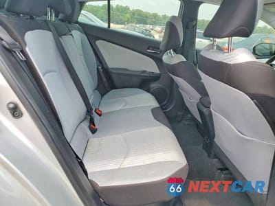 Zdjęcie 10 z 12 samochodu: 2018 TOYOTA PRIUS TWO VIN:JTDKBRFU6J3062715 - miniatura