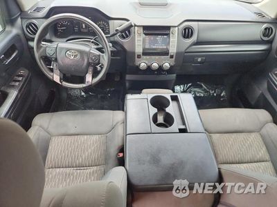 Zdjęcie 8 z 12 samochodu: 2018 TOYOTA TUNDRA SR VIN:5TFRM5F15JX134035 - miniatura