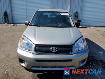 Piąte zdjęcie samochodu w środku: 2004 TOYOTA RAV4 BASE VIN:JTEGD20V740029703 - miniatura